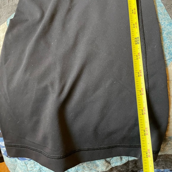 Lululemon flare like new🦋🌺☘️☘️ - Picture 6 of 12